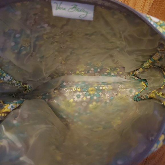 Cosmetics bag in Lemon Parfait - Picture 2 of 2